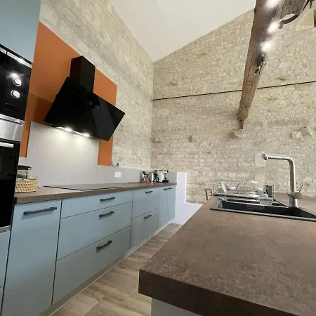 Charmante Maison Renovee Avec Jardin, 2 Chambres, Proche La Rochelle, 4 Couchages - Fr-1-246-603 *